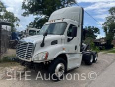2014 Freightliner Cascadia T/A Truck Tractor - non runner