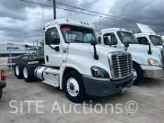 2015 Freightliner T/A Daycab Truck Tractor