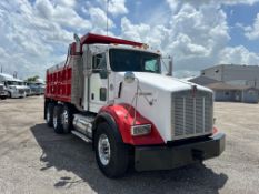 2007 Kenworth T800 Tri/A Dump Truck