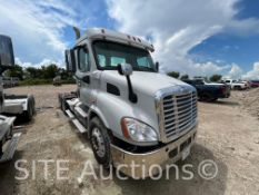 2014 Freightliner Cascadia T/A Daycab Truck Tractor