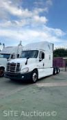 2015 Freightliner Cascadia T/A Sleeper Truck Tractor