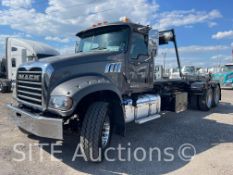 2017 Mack GU713 T/A Roll Off Truck