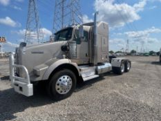 2013 Kenworth T800 T/A Sleeper Truck Tractor