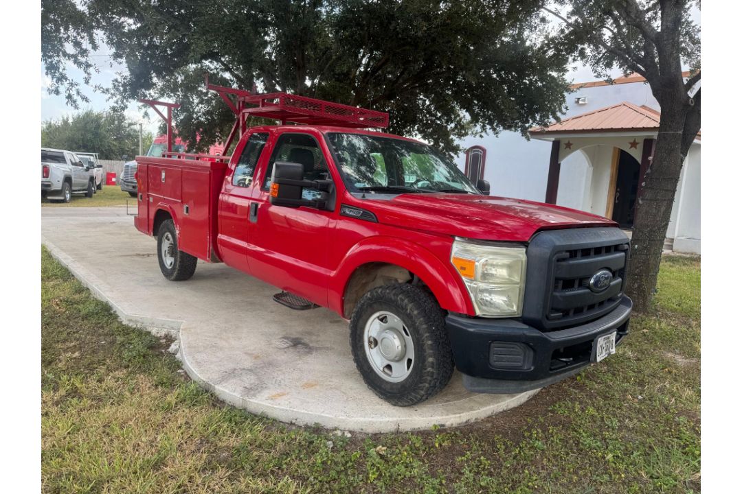 2013 Ford F350 SD Service Truck - Image 3 of 27