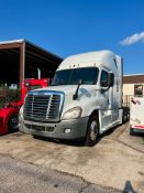 2015 Freightliner Cascadia T/A Sleeper Truck Tractor