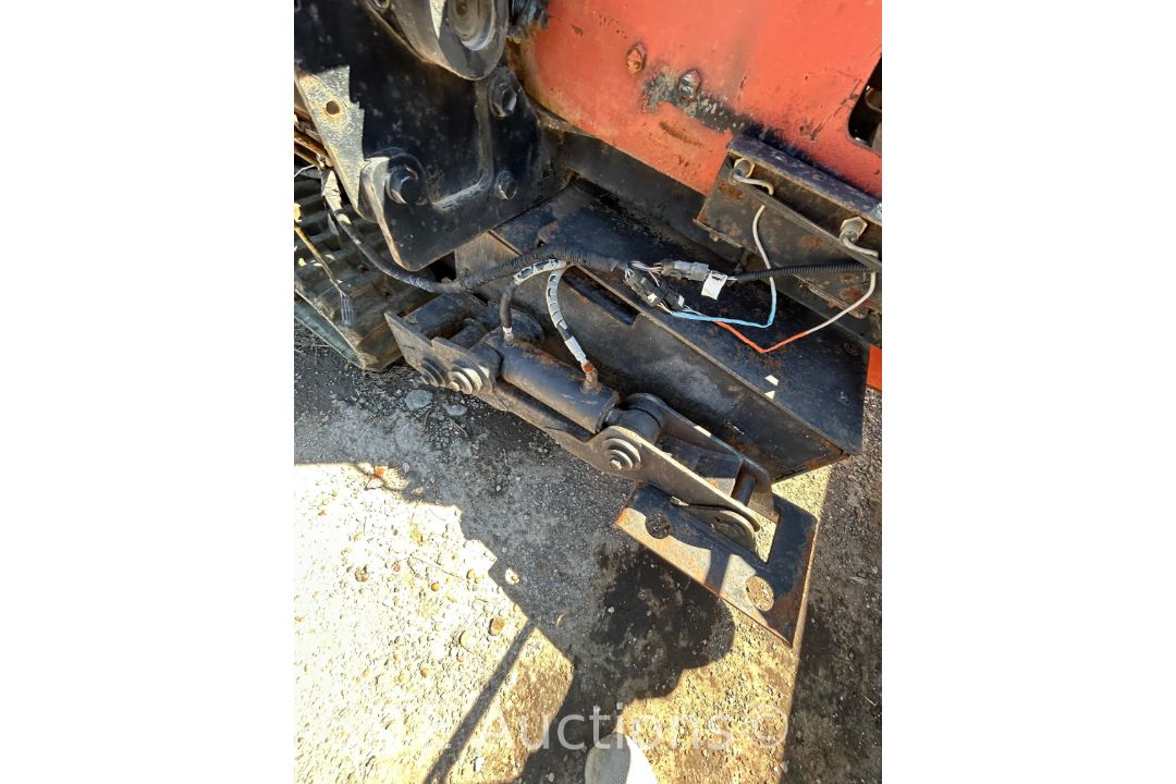 1999 Ditch Witch JT1720 Directional Drill - Image 16 of 44