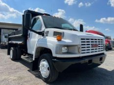 2005 GMC C5500 S/A Dump Truck