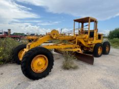 CAT 12 Motor Grader