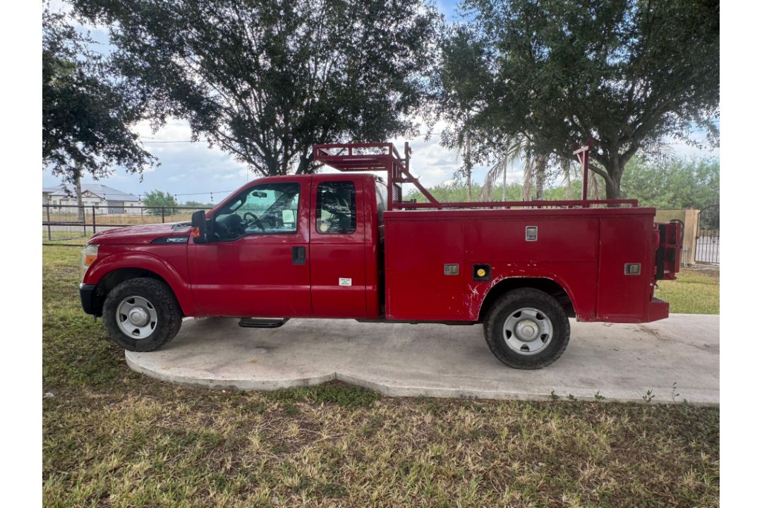 2013 Ford F350 SD Service Truck - Image 8 of 27