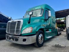 2015 Freightliner Cascadia T/A Sleeper Truck Tractor