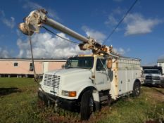 1996 International 4900 S/A Digger Derrick Truck