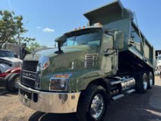 2015 Peterbilt 365 Tri/A Dump Truck