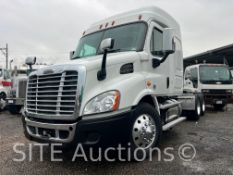 2016 Freightliner Cascadia T/A Sleeper Truck Tractor