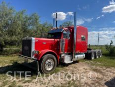 2005 Peterbilt 379 Tri/A Sleeper Truck Tractor