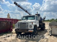 1984 International 1954 S/A Pressure Digger Truck