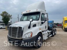 2012 Freightliner Cascadia T/A Day Cab Truck Tractor
