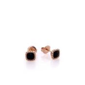 Tacori 14k Gold Cushion Cut Black Onyx Stud Earring