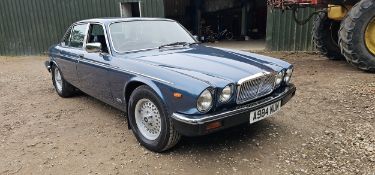 1983 Jaguar Series III Sovereign HE Auto, 5,343cc. Registration number A984 NUM. VIN number