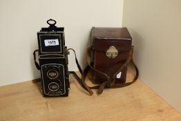 A Foth-Flex reflex camera