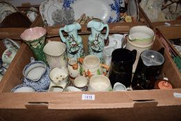 A Keele Street Pottery hunting themed jug, sugar bowl and creamer, a pair of William Adams Chinese