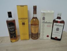 Three bottles of Whisky, Glenmorangie 10 Year Old Highland Single Malt Scotch Whisky, 40% vol,