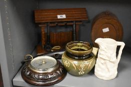 A 20th century hand crafted pipe stand including two pipes, h20cm, sold together with a Smiths
