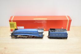 A Hornby 00 gauge Limited Edition R528 LNER 4-6-2 Sir Nigel Gresley Loco & Tender 4498, in