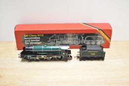 A Hornby 00 gauge R154 SR 4-6-0 Sir Dinadan Loco & Tender 795, in original box with inner packaging,