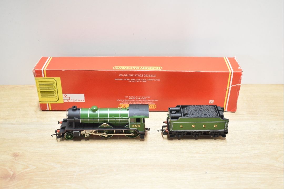 A Hornby 00 gauge R859 LNER 4-4-0 The Fitzwilliam Loco & Tender 359, in original box with inner - Image 1 of 2