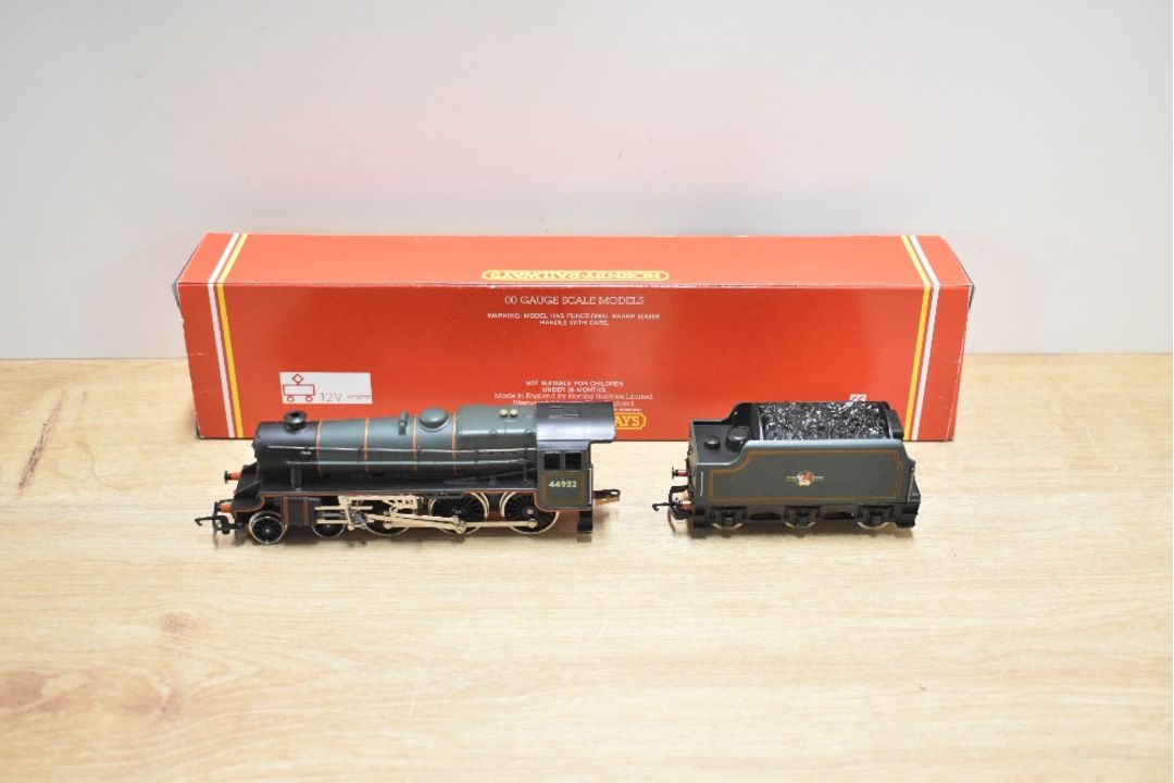 A Hornby 00 gauge Limited Edition R347 BR 2-6-0 Stanier Class 5 Loco & Tender 44932, in original box - Image 1 of 2