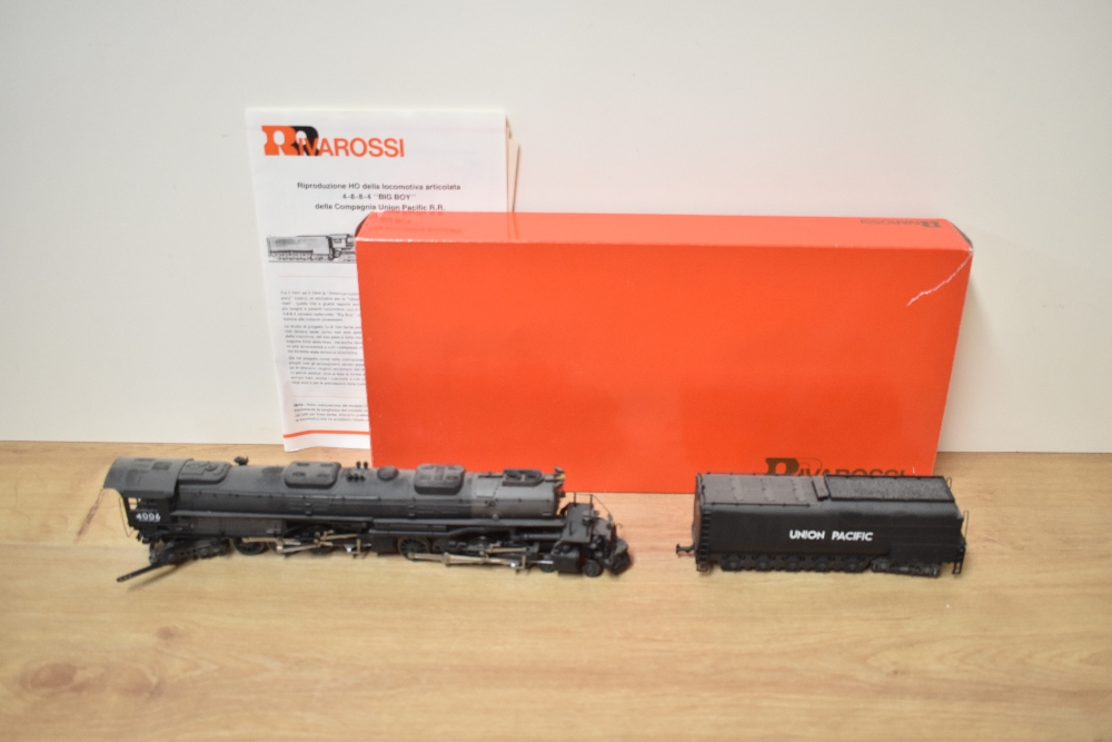 A Rivarossi 00 gauge 1586 4-8-8-4 Big Boy Union Pacific Loco & Tender 4006, boxed with internal - Image 2 of 2