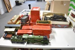 A large collection of Hornby 0 gauge including LNER 4-6-2 Flying Scotsman Loco & Tender 4472, Tender