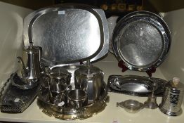 A part mid-century modern stainless steel tea / dinner service, to include Chinese style tea