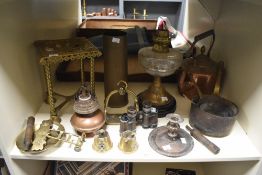 A good selection of brass and copper ware, to include an Art Nouveau Veritas Duplex oil lamp, h32, a