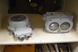 A Royal Navy warship wind and speed receiver, serial number R/NAv/91/8, w30cm, sold together with