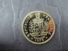A 1975 Republica De Venezuela 1000 Bolivares Gold Coin, Bird on branch to reverse, Uncirculated in