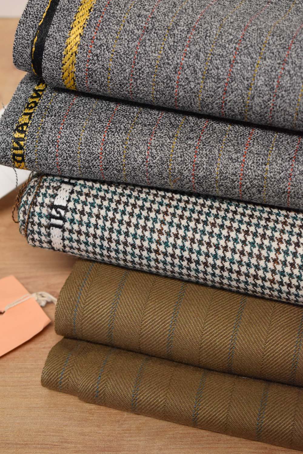 Three bolts of vintage tailor's fabric, including a wool houndstooth in teal and brown, a grey - Image 8 of 9