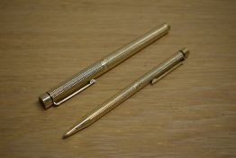 A Sheaffer Targa 1011 Classic converter cartridge fill fountain pen and ballpoint pen in gold plated