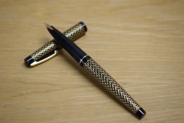 A Sheaffer Lady 904 aerometric fill fountain pen having Sheaffer 585 14K USA nib