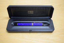 A boxed Parker Duofold International converter fill fountain pen in Lapis lazulii with gold trim