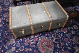 A vintage travel trunk, width approx. 90cm