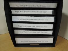 GB 1971-2000 PRESENTATION PACKS, COMPLETE COMMEMORATIVE COLLECTION IN 6 VOLUMES 6 Binders with
