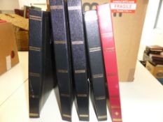 POSTCARDS - COLLECTION OF TOPOGRAPHICAL CARDS IN 15 VOLUMES UK + WORLD 15 postcard albums with