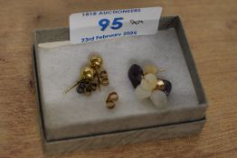 A pair of 9ct gold ball stud earrings, along with a pair of amethyst chip stud earrings