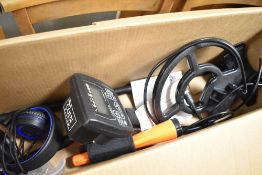A Whites metal detector, US made, plus pointer all working, very light use only (includes battery)