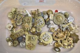 British Military mixed miscellaneous buttons, shoulder titles, cap and/or collar badges comprising