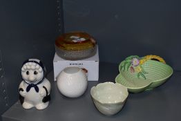 A group lot comprising of a Wade snow woman, h12cm, a Kunstobteilung ceramic bowl, a Jane Smith