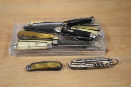 A box containing various collectable pen knifes, to include a WW1 pocket knife, a Swedish barrel