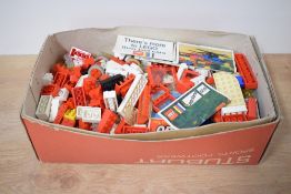 Lego, 494 Fence with Opening Gates and 480 Block, both boxed, instructions for Lego Systems 604,