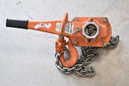 A 3 tonne pull lift
